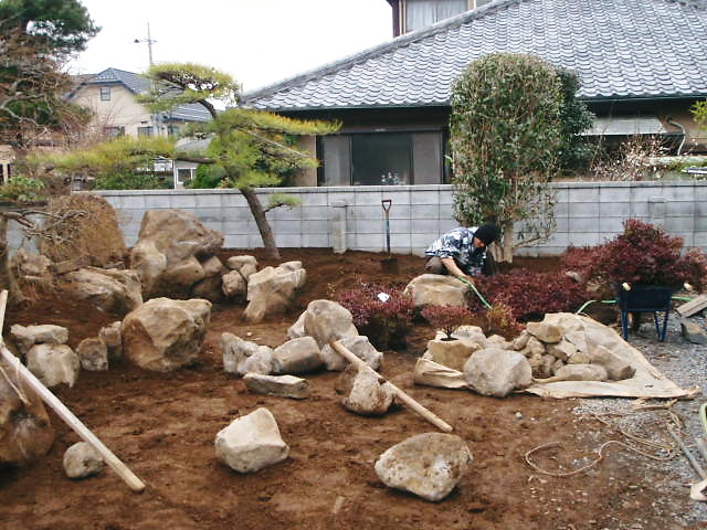 一本ずつの手植え