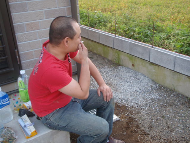 作業の合間の一服