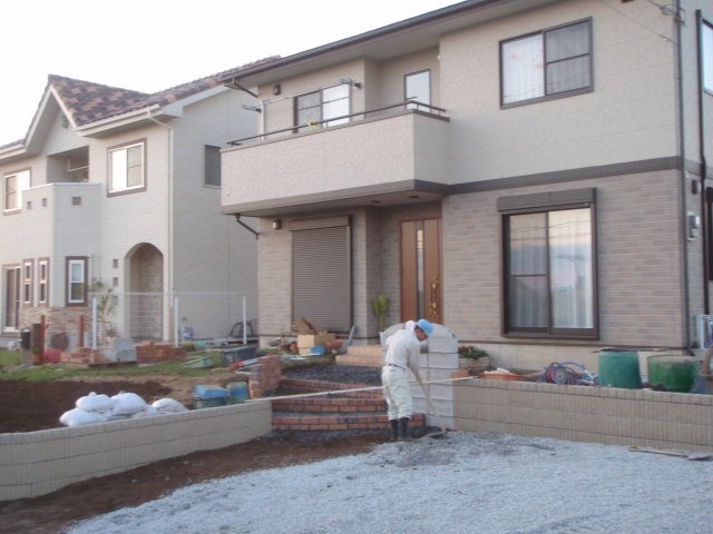 現れた庭の全景